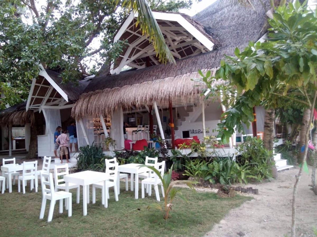 White Banana Beach Club General Luna  Esterno foto